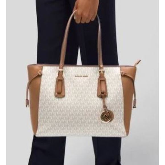 MICHAEL KORS Voyager Medium Logo Tote EEEUC!!! - Picture 1 of 8